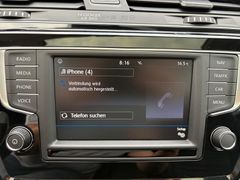 Fahrzeugabbildung Volkswagen Touran Comf. DSG Navi Sitzh Pano AHK Kamera