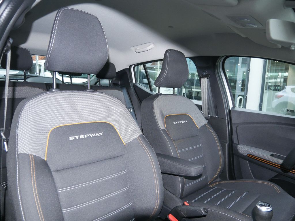 Fahrzeugabbildung Dacia Sandero Stepway Comfort TCE 90