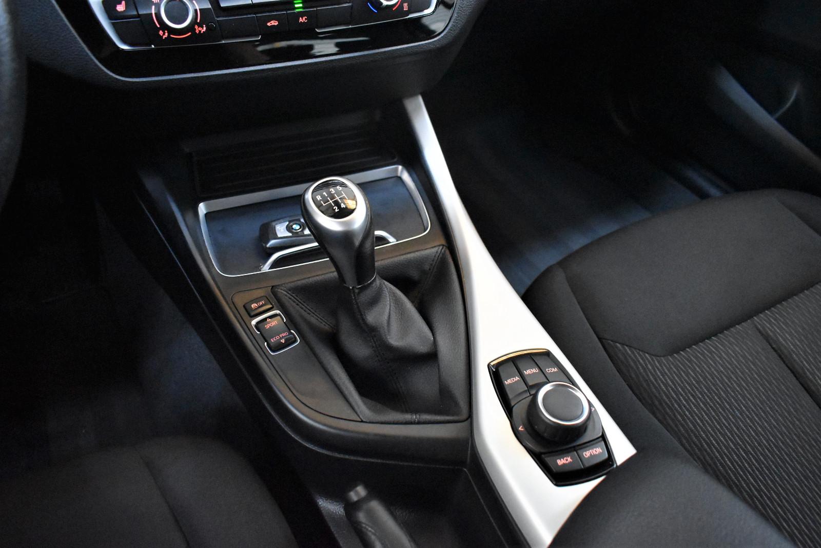 BMW 118i 5-trg.+Sitzheizung+Einparkhilfe+Klimaautom.