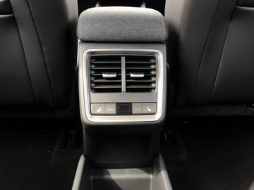 Skoda Elroq 85 Loft*4xSHZ*CAM*AHZV*WÄPU*0,25%*NAVI*