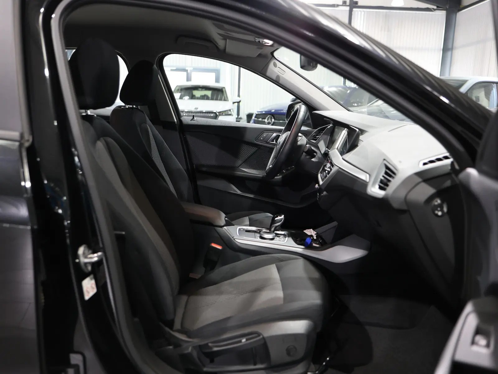 BMW 1 Series d Advantage / LED / LIVE-COCKPIT-PRO+NAVI+, миниатюра 20