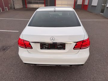 Mercedes E 200 - 8