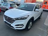 Hyundai "TUCSON 2WD 1.6*NAVI*Camera*PDC*17"ALU - Hyundai TUCSON Gebrauchtwagen in Nürnberg