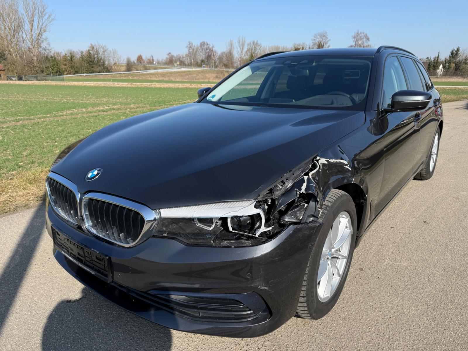 BMW 520d xDrive Touring Sport Line T-Leder/HUD/Kam.