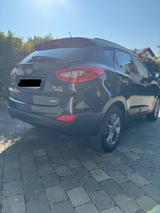 Hyundai ix35 2.0 CRDi FIFA World Cup EDIT. Silver 4W... - Hyundai ix35 aus 2014 mit Diesel-Antrieb: Geländewagen