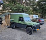 Mercedes-Benz 230 - Mercedes-Benz 230 mit Benzin-Antrieb