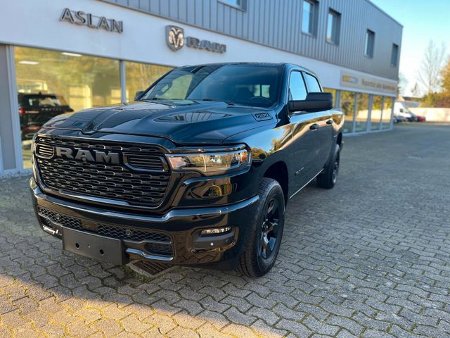 Dodge NEW RAM1500 Crew Cab 4x4 Tradesman Night