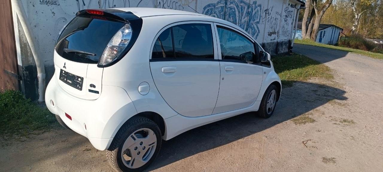 Mitsubishi I-MIEV ,67000 km , neu TÜV bis 04.202