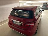 Mercedes-Benz Mercedes B 220 4MATIC Auto Leder Pano Navi - : Van, Mercedes