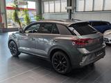 Volkswagen T-Roc 1.5 TSI OPF DSG R-Line 8-fach 1.Hand - Volkswagen T-Roc mit Benzin-Antrieb: Scheckheftgepflegt