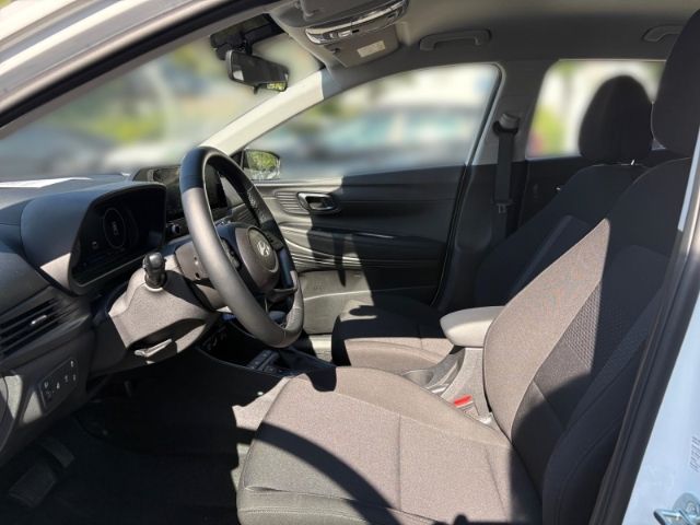 Fahrzeugabbildung Hyundai i20 FL (MY25) 1.0 T-GDI (100 PS) 7-DCT Trend Nav