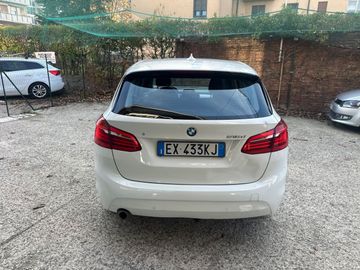 BMW 218 Active Tourer - 2