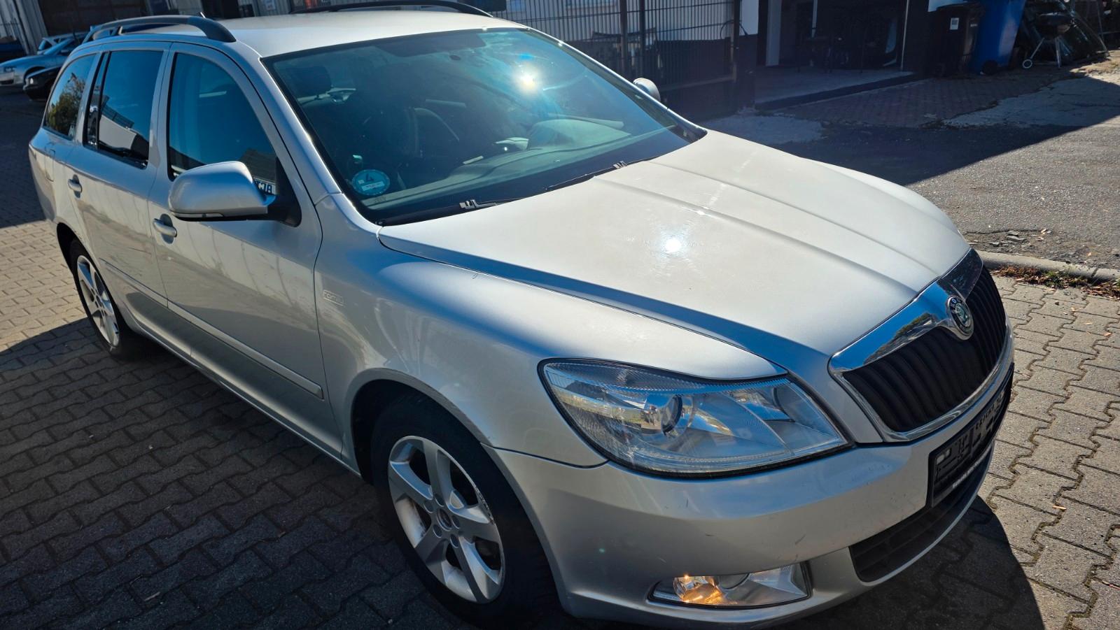 Skoda Octavia 2011 — photo 5