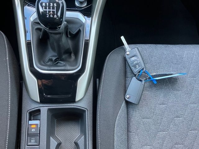 T-Roc 1,5 TSI Move KLIMA LED NAVI ALU