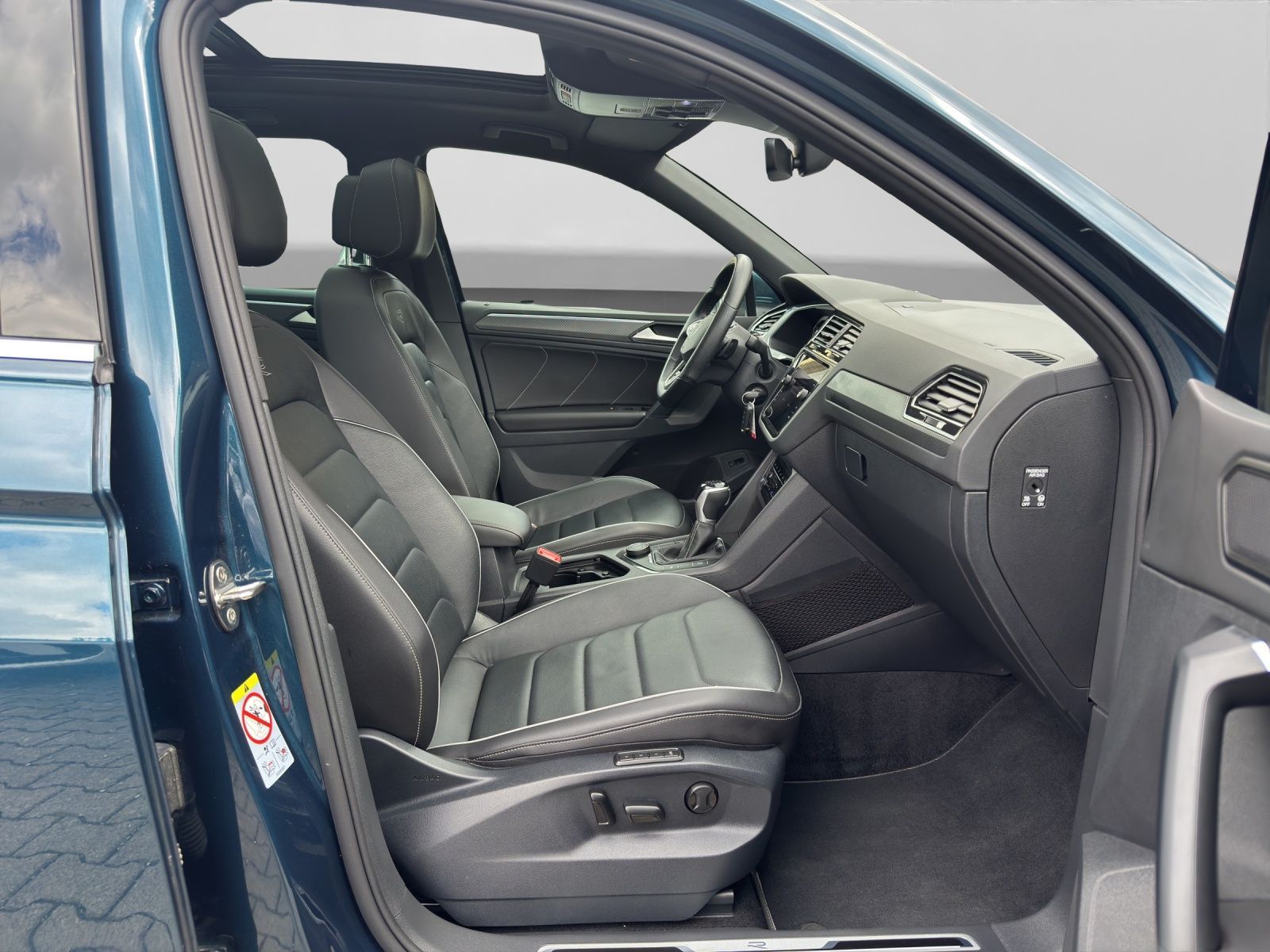 Volkswagen Tiguan 2.0 TSI DSG 4M R-LINE LEDER AHK PANO LM20 foto 4