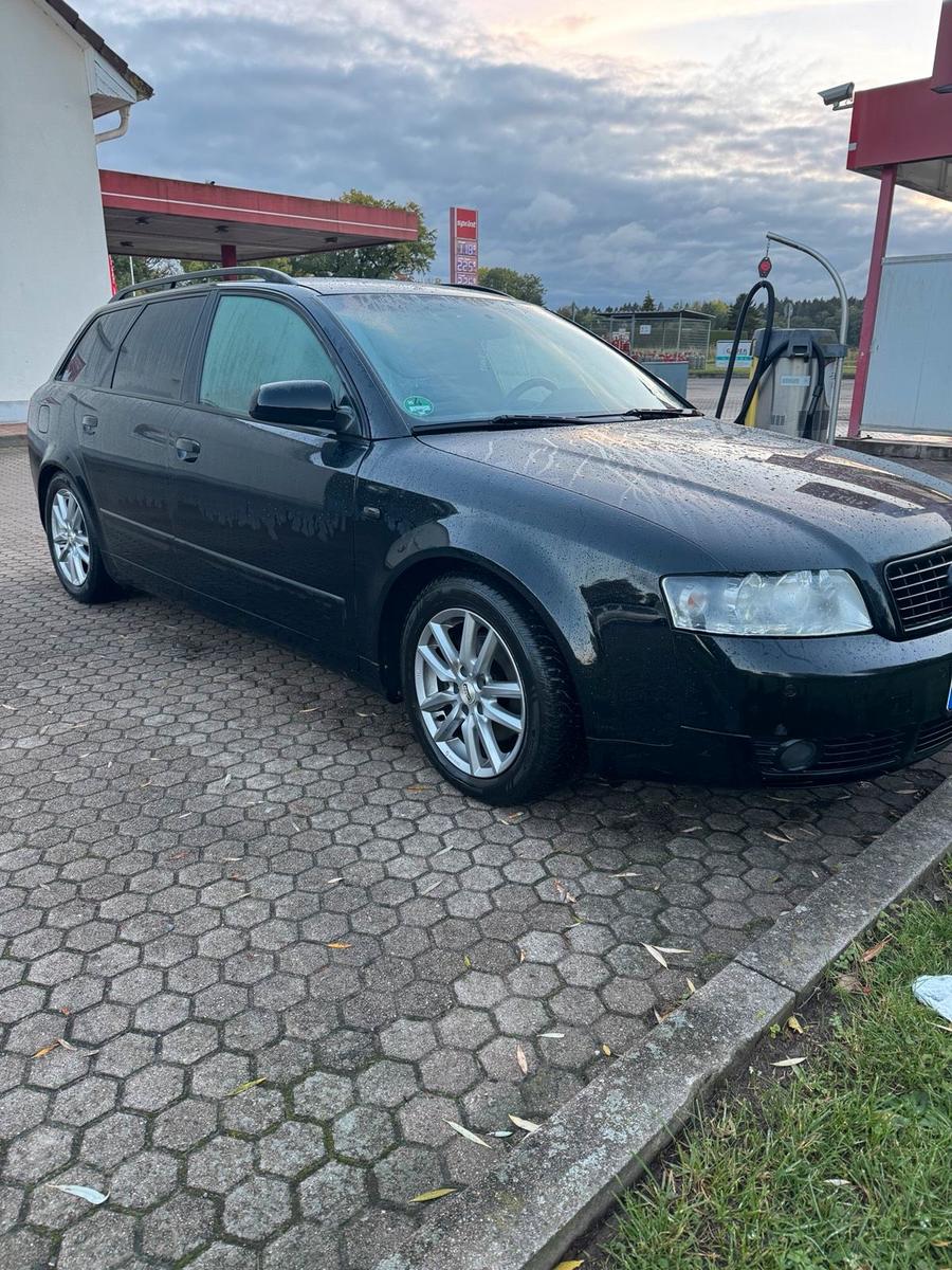 Audi A4 2004 — engine 131 HP (96kW)