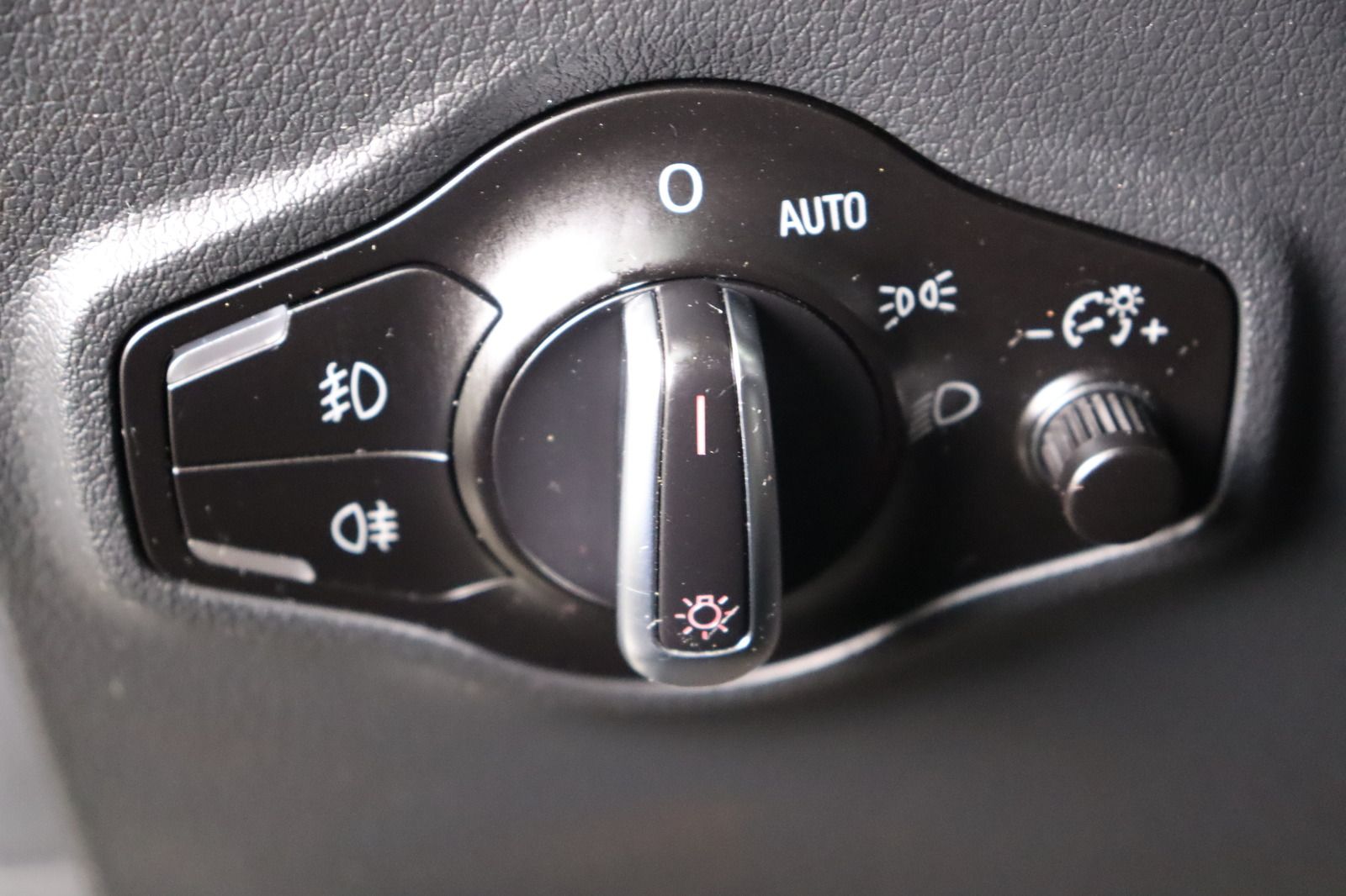 Fahrzeugabbildung Audi Q5 3.0 TDI S tronic quattro * Standhzg. * Pano