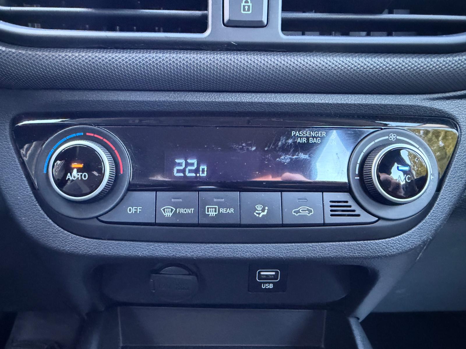 Hyundai i10 1.0 Connect & Go/Apple CarPlay-NAVI/KAMERA