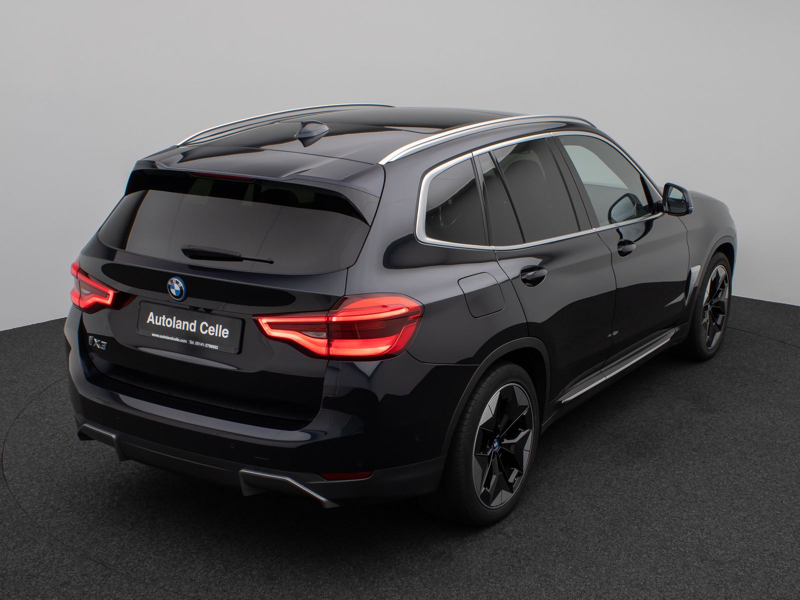 Fahrzeugabbildung BMW iX3 Impressive 360° H/K HUD DAB Panorama 20Zoll