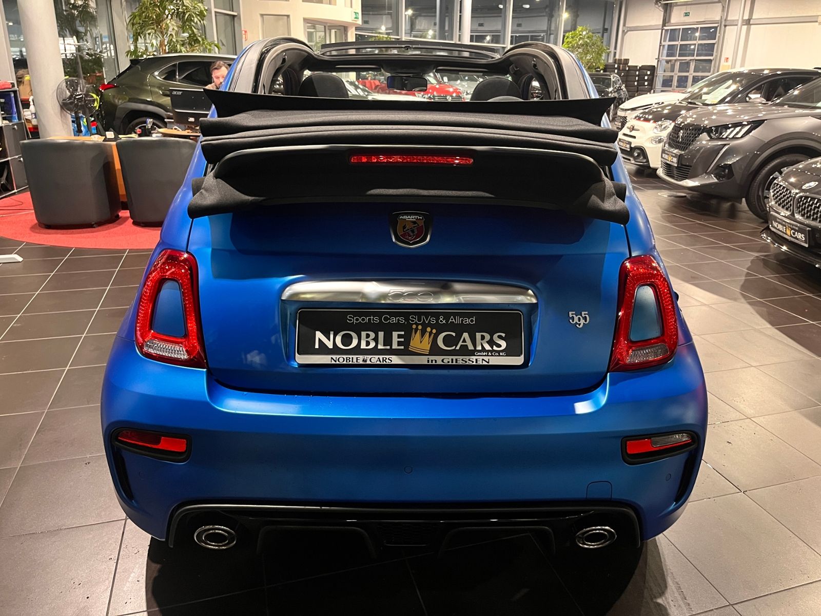 Fahrzeugabbildung Abarth 595C -BLAU MATT- LED  CARPLAY DAB ALU