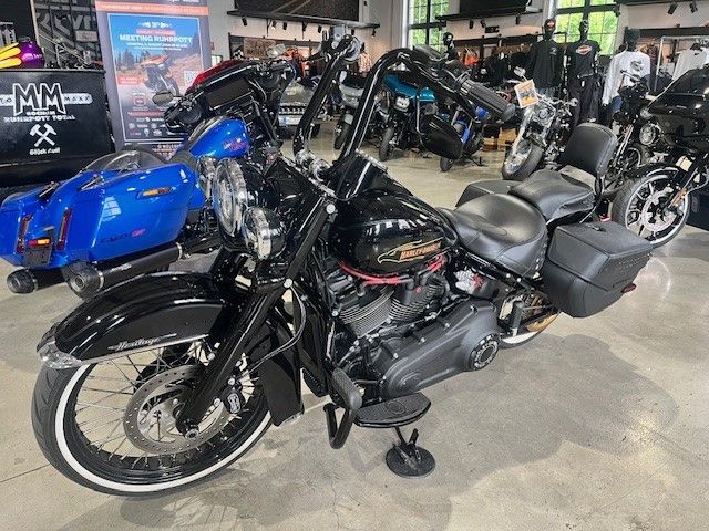 Fahrzeugabbildung Harley-Davidson Heritage Softail Classic 114cui Chicano Umbau