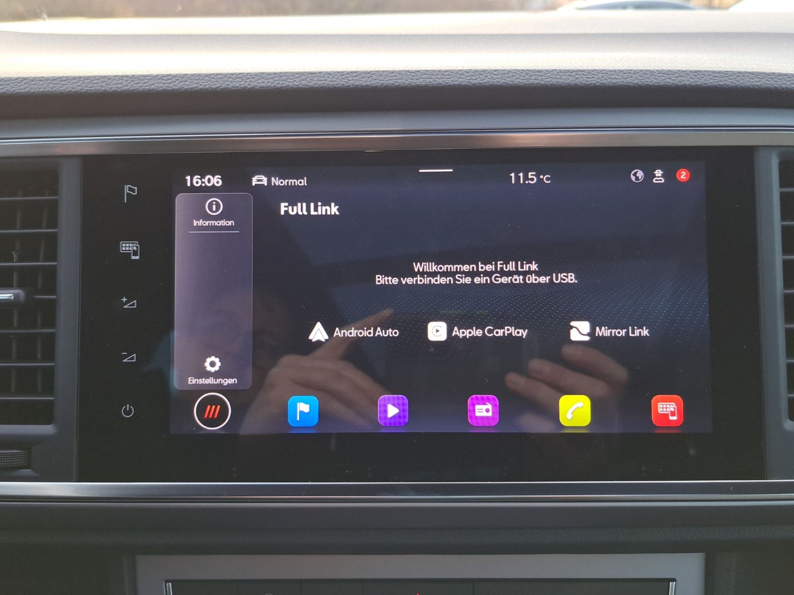 Ateca FR 2.0 TDI DSG AHK Panodach Navi