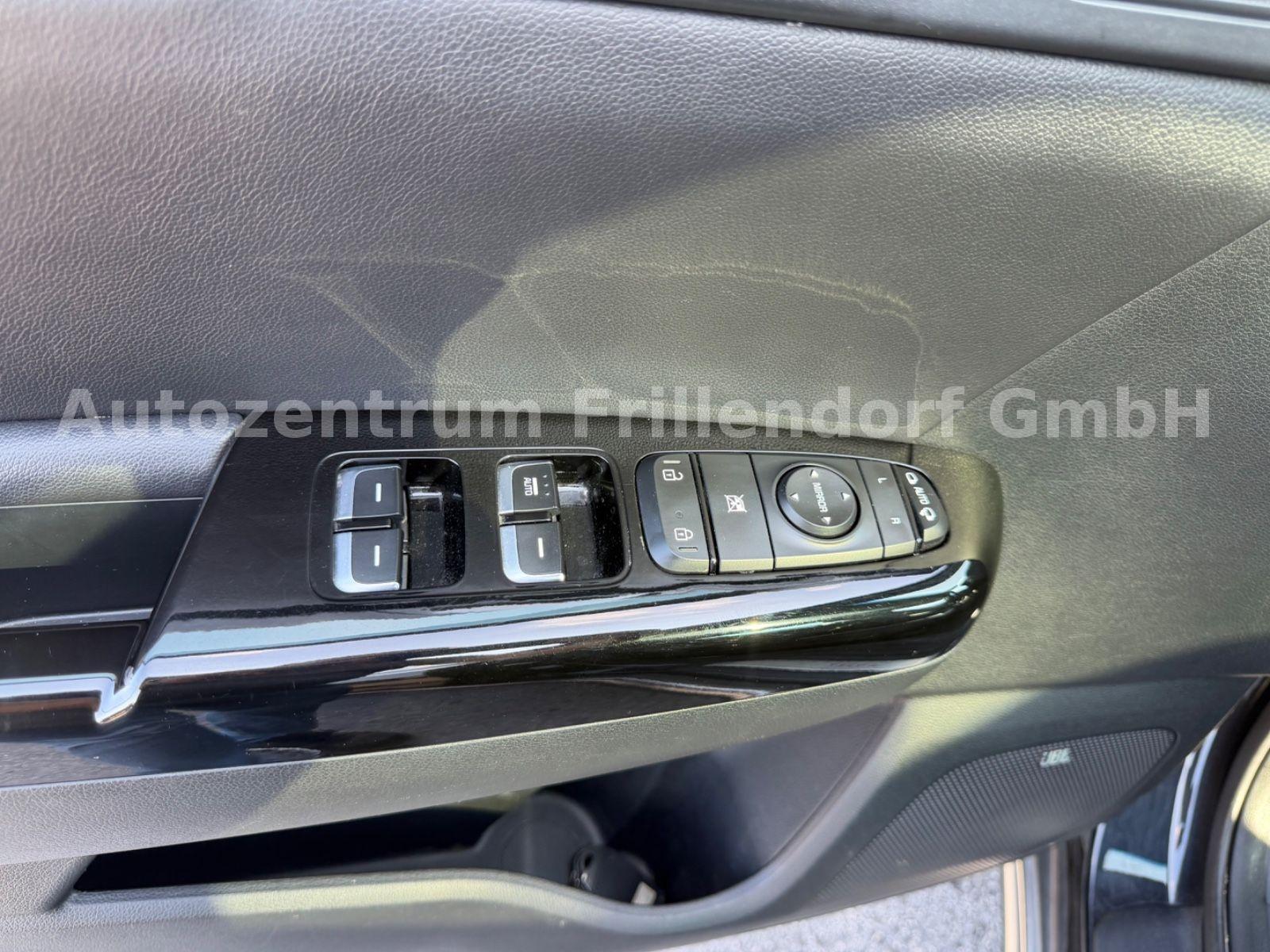 Kia Sportage GT-Line 4WD AUTOMATIK/NAVI/XENON/PANO!!