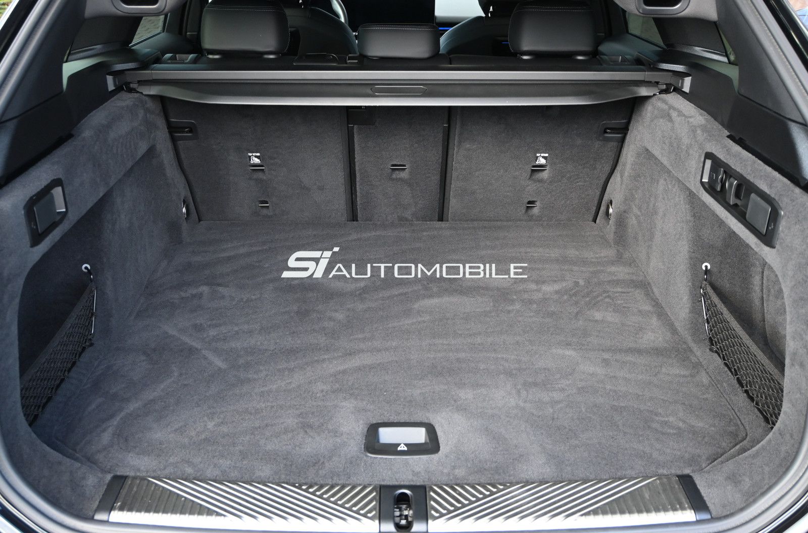 Fahrzeugabbildung BMW 540d xDrive Touring M-Sport °ACC°AHK°B&W°STANDHZ