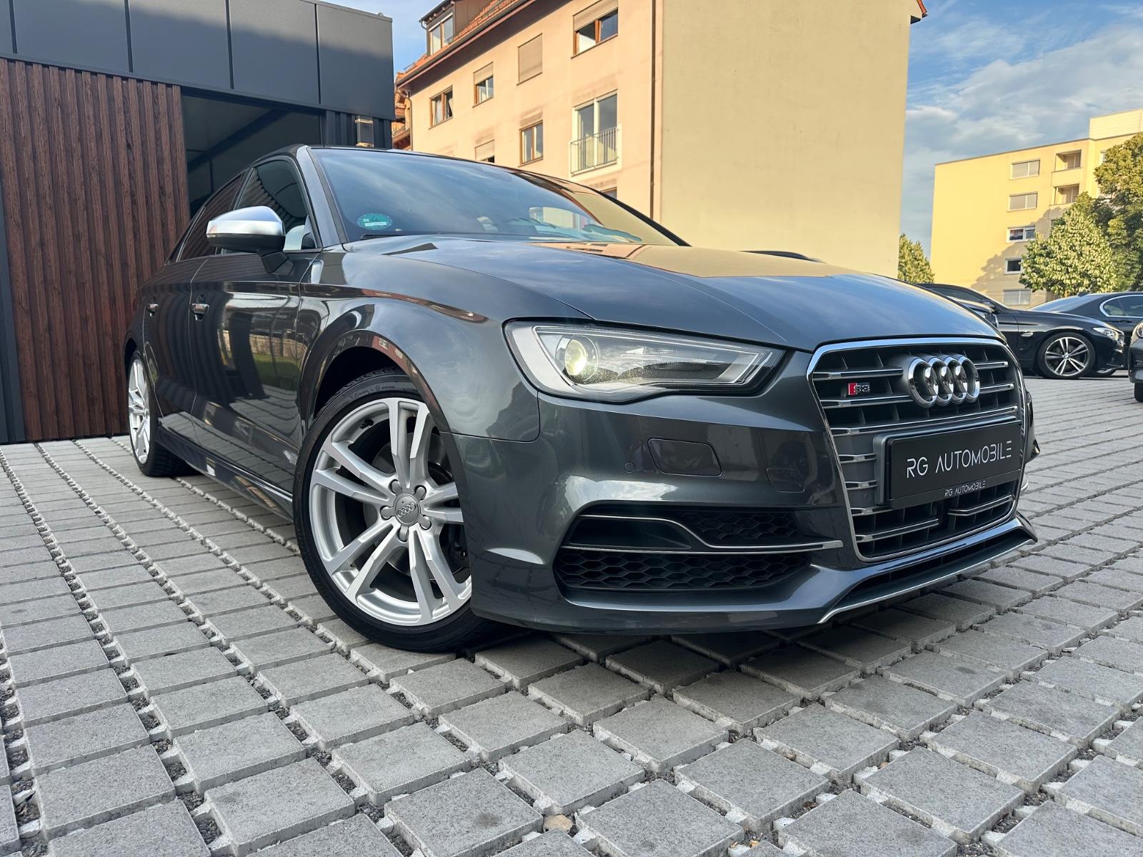 Audi S3 2.0 TFSI quattro Lim.*Alcantara*LKA*ACC*NAVI*