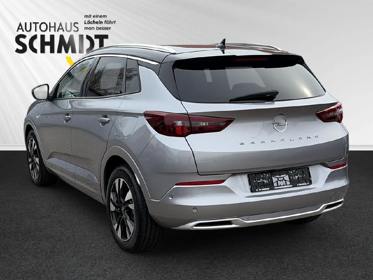 Fahrzeugabbildung Opel Grandland 1,6 Ultimate Plug-in-Hybrid