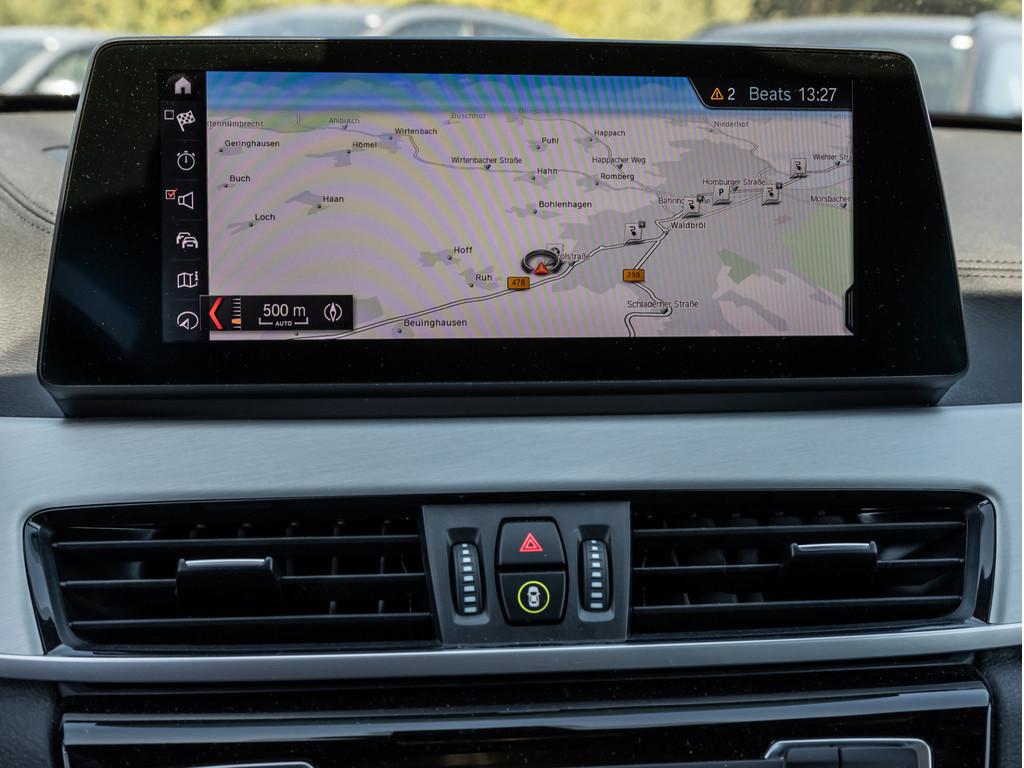 BMW X1 xDrive25e M-Sport FACEL. PANO AHK HUD LED SHZ, миниатюра 13