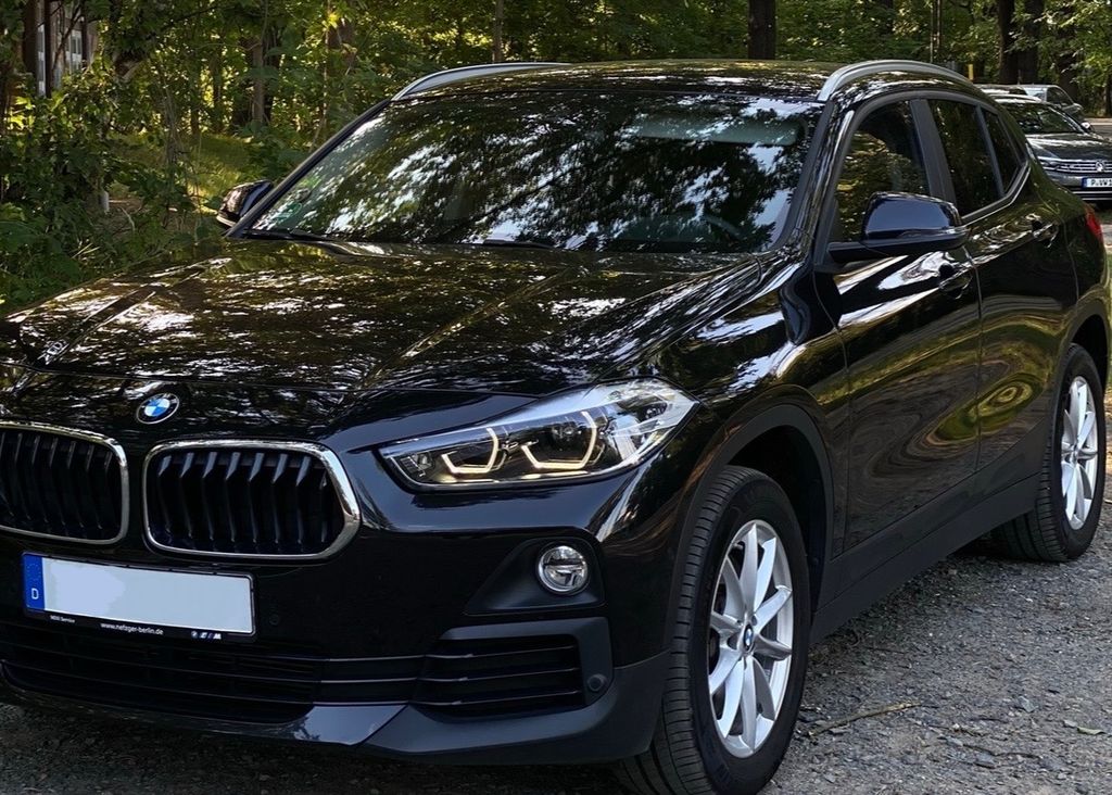 Image of BMW X2