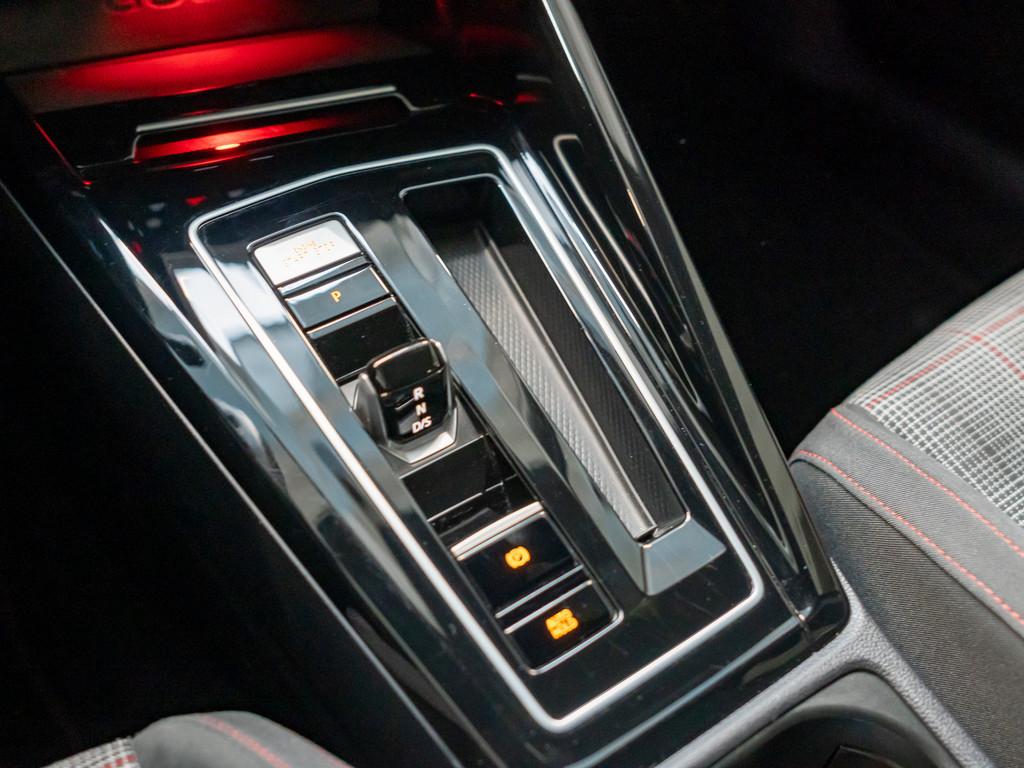 Volkswagen Golf VIII 2.0 TSI DSG GTI LED SPURH. SHZ KLIMA, миниатюра 12