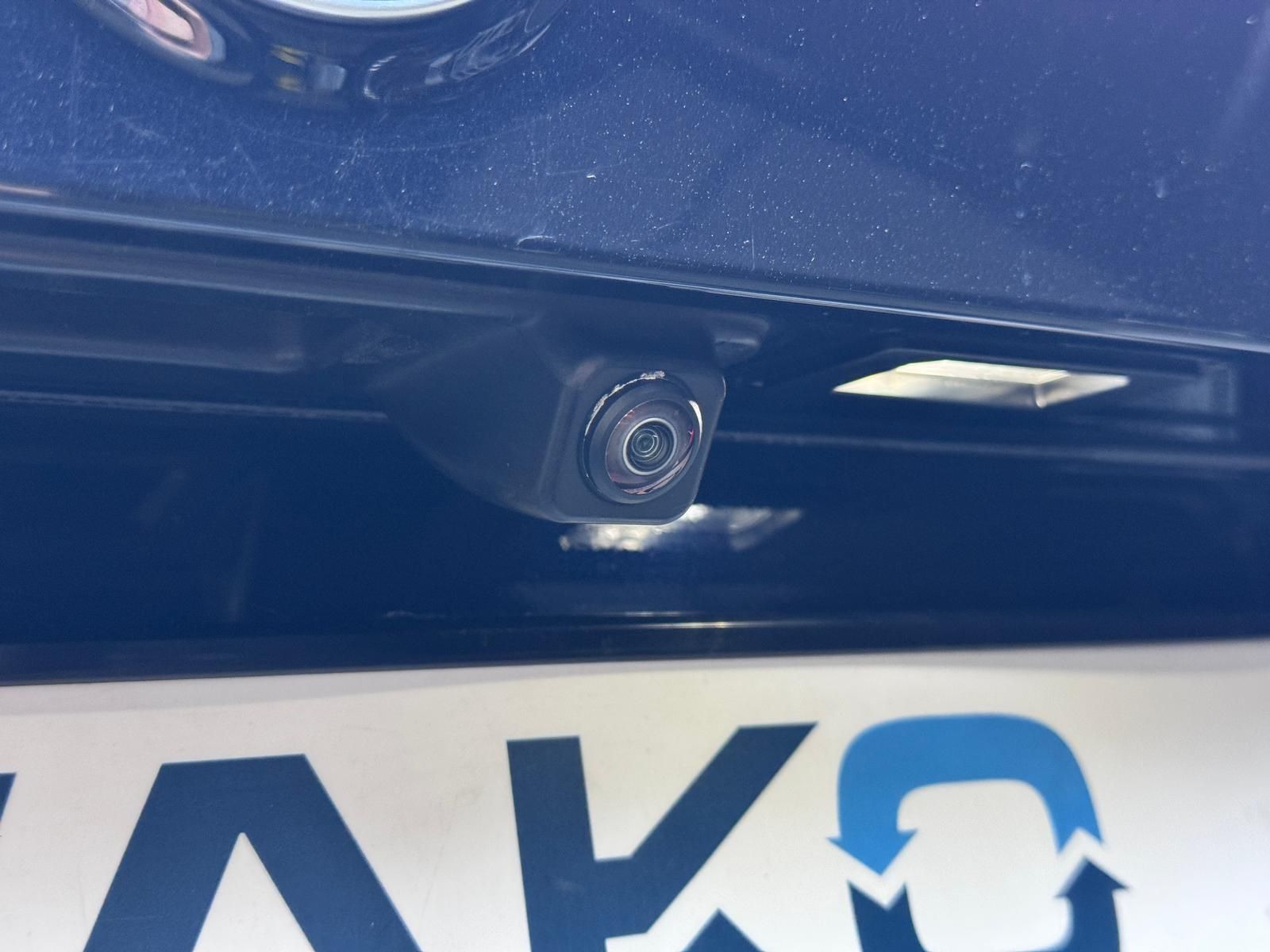 Fahrzeugabbildung BMW 520d M-PAKET/ACC/PANO/HUD/DA+/KEYL/LED/R-CAM/DAB