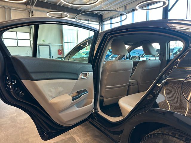 Honda Civic Lim. 4-trg. Comfort *2. Hand*Klima*SHZ*CD*