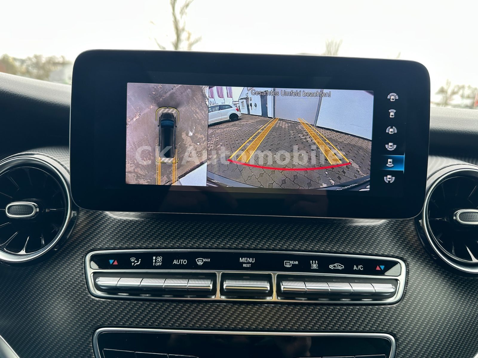 Fahrzeugabbildung Mercedes-Benz V 300 Avantgarde Edition AMG-LIne 4Matic Lang