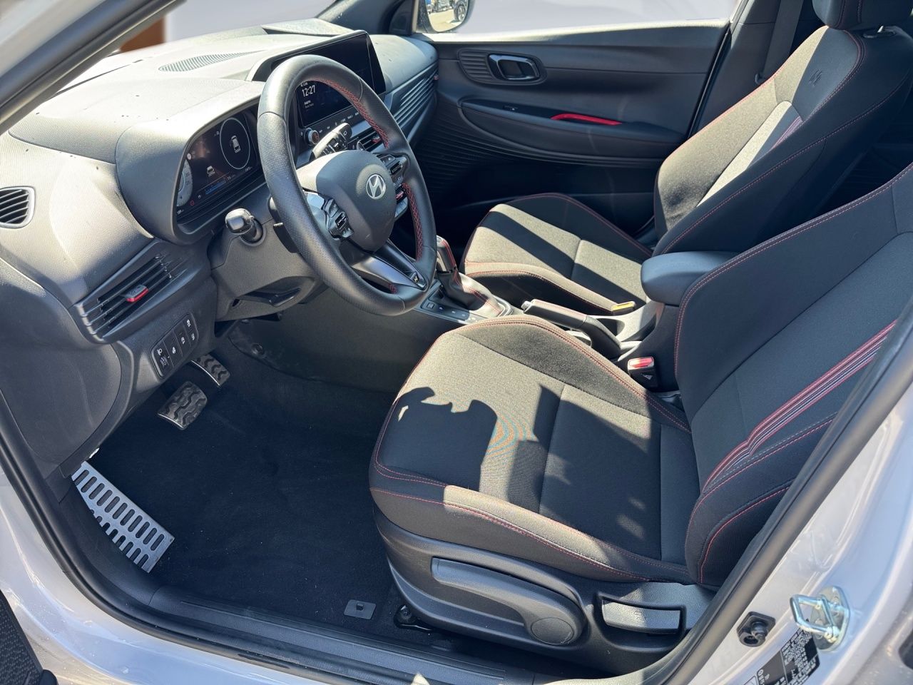 Fahrzeugabbildung Hyundai i20 N-LINE *SHZ*LHZ*NAVI*SPURH*ZV*CARPLAY*