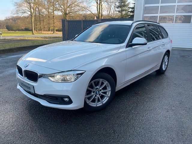 BMW 320 d xDrive LED,NAVI,AHK