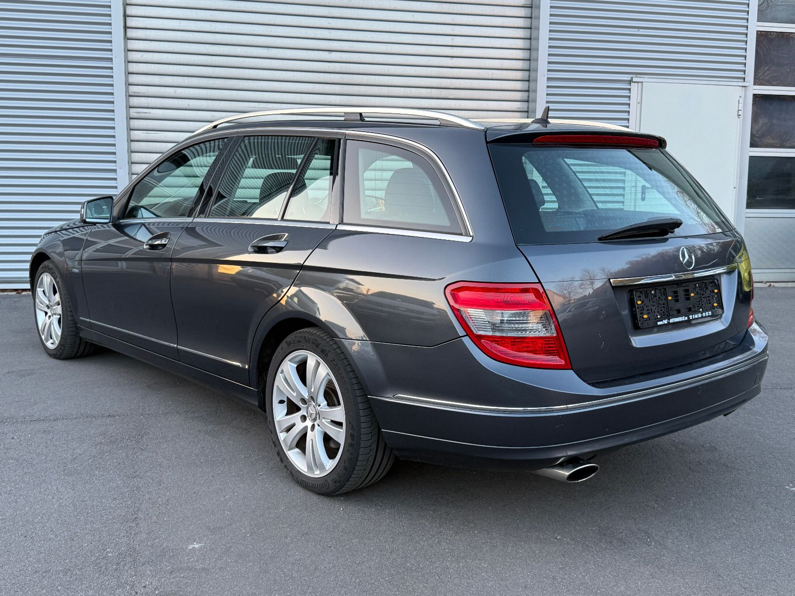 Fahrzeugabbildung Mercedes-Benz C 200 T CGI BlueEff Avantgarde Aut AHK GRA SHZ