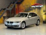 BMW 320i Luxury Line~NAVI~GLAS SD~KAMERA~LEDER~HUD - BMW 320 Gebrauchtwagen in München
