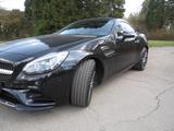 Mercedes-Benz SLC 200 AMG-LINE RedArt Edition - Mercedes-Benz SLC 200: Schwarz