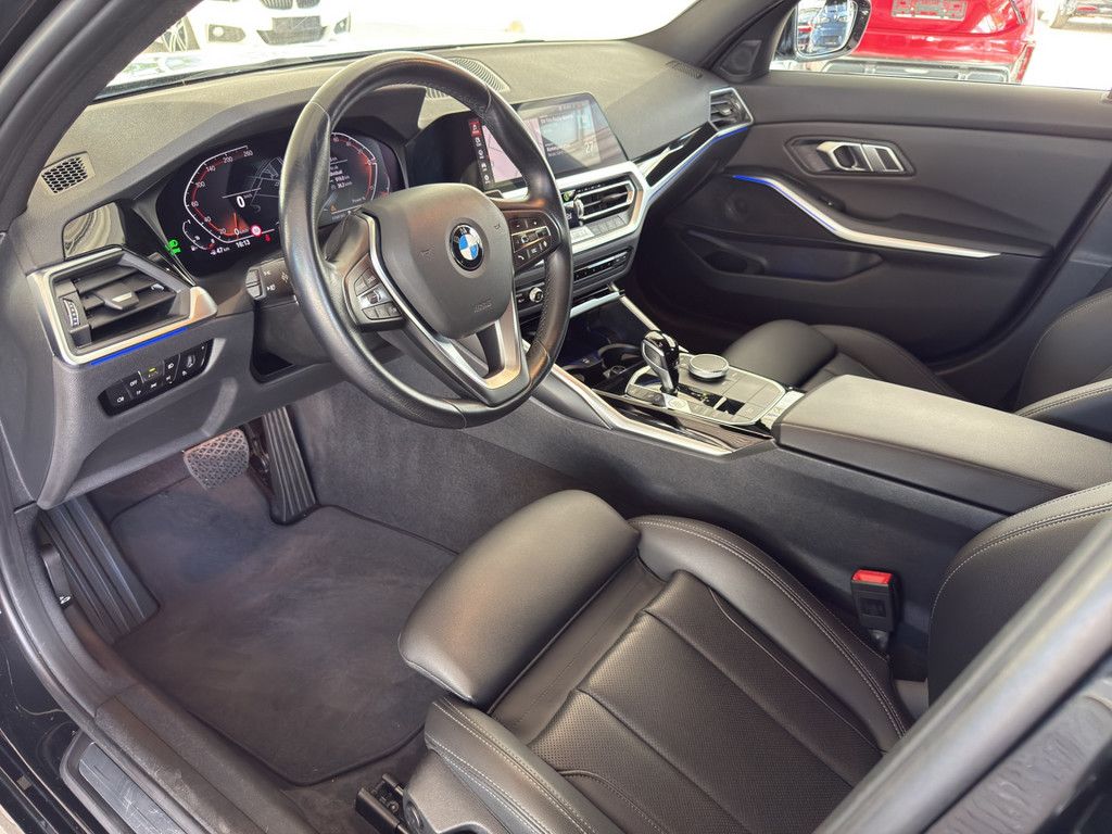 BMW 318i T. SPORTLINE LED NAVI SPORTSITZ PDC SHZ 18" foto 19