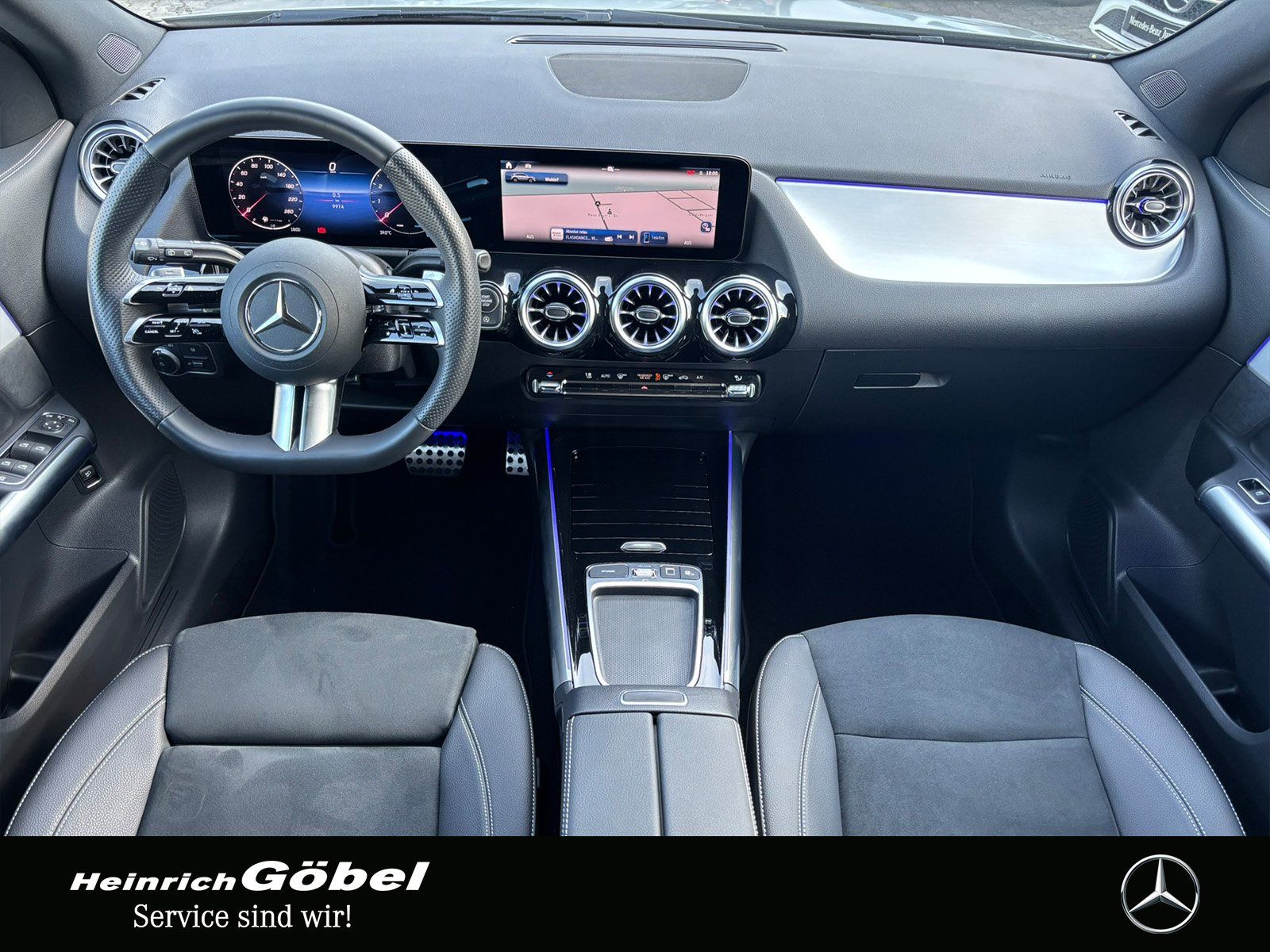 Fahrzeugabbildung Mercedes-Benz GLA 220 4M AMG*AHK*NIGHT-PAKET*MULTIBEAM*20ZOLL