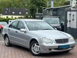 Mercedes-Benz C 180 Kompressor*AUTOMATIK*KLIMA*AHK* - gebrauchte Mercedes-Benz C-Klasse aus dem Jahr 2002
