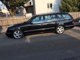 Mercedes-Benz Mercedes S210  320CDI - Mercedes-Benz 320: Cdi