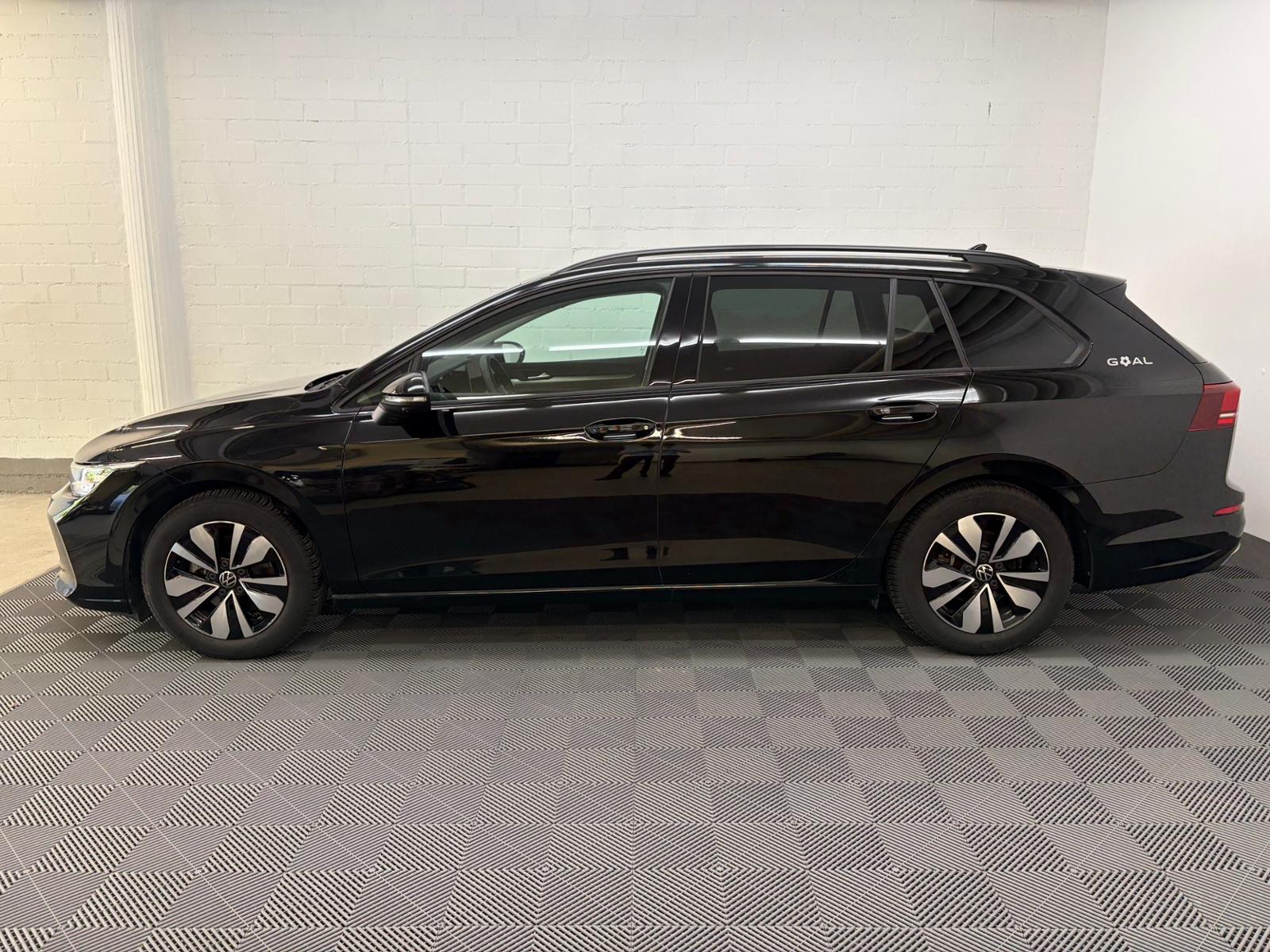 Volkswagen Golf VIII Variant GOAL 1.5 eTSI DSG Navi AHK Kam