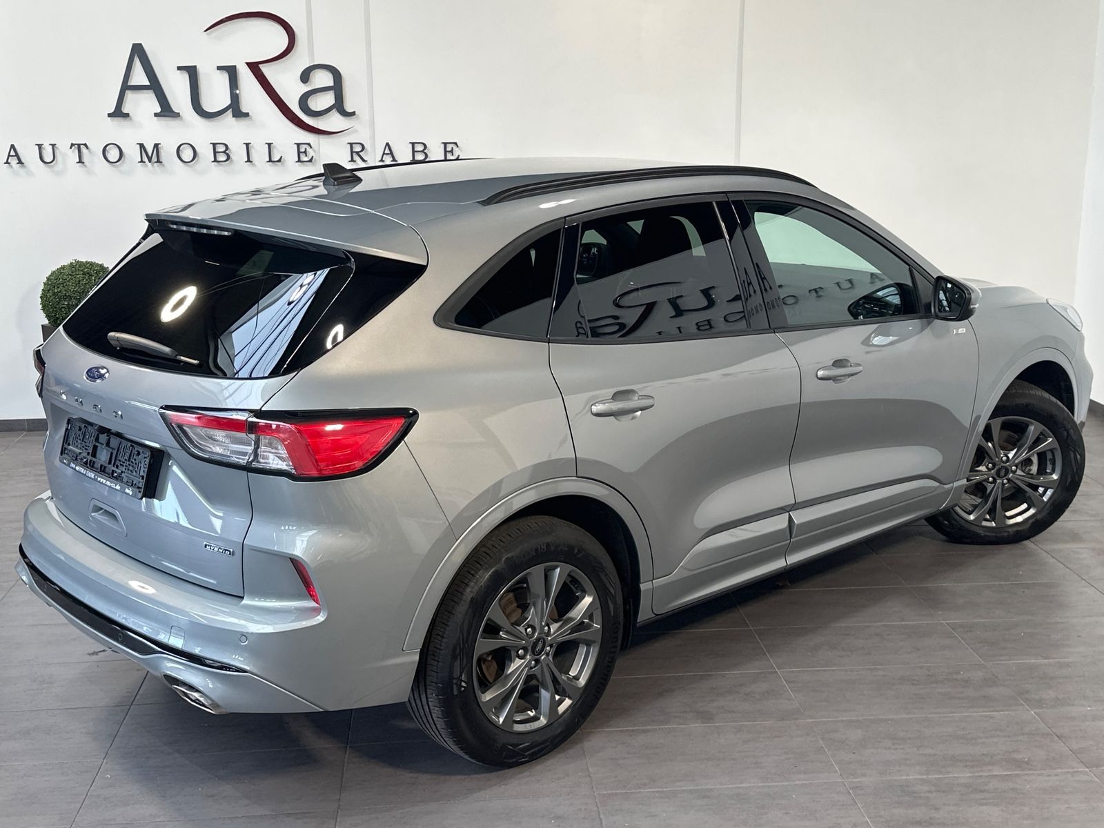 Fahrzeugabbildung Ford Kuga 2.5 PHEV ST-Line NAV+LED+KAMERA+SHZ+18ZOLL