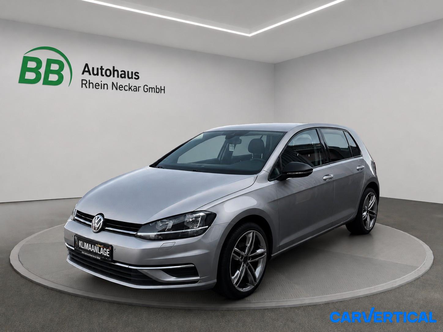 Volkswagen Golf VII Lim. IQ.DRIVE  Einparkhilfe vorn hinten