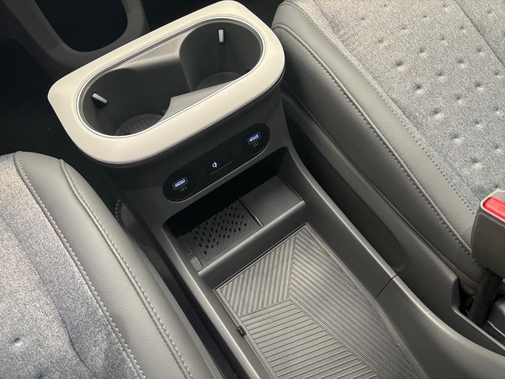 Fahrzeugabbildung Hyundai IONIQ 5 4WD 77,4kWh Techniq Assi-Paket & Pano-Da
