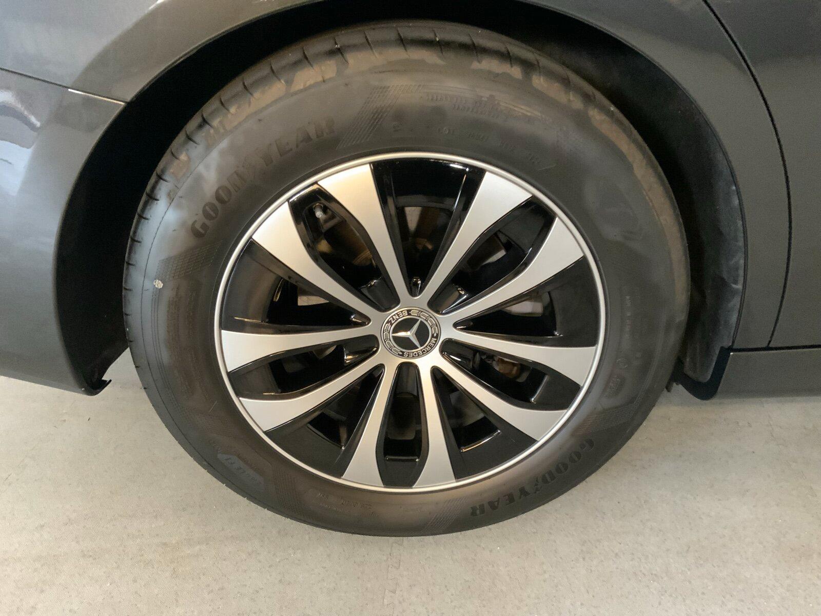 Mercedes-Benz E 220 d T AVANTGARDE AHK DISTRONIC KEYLESS RüKam